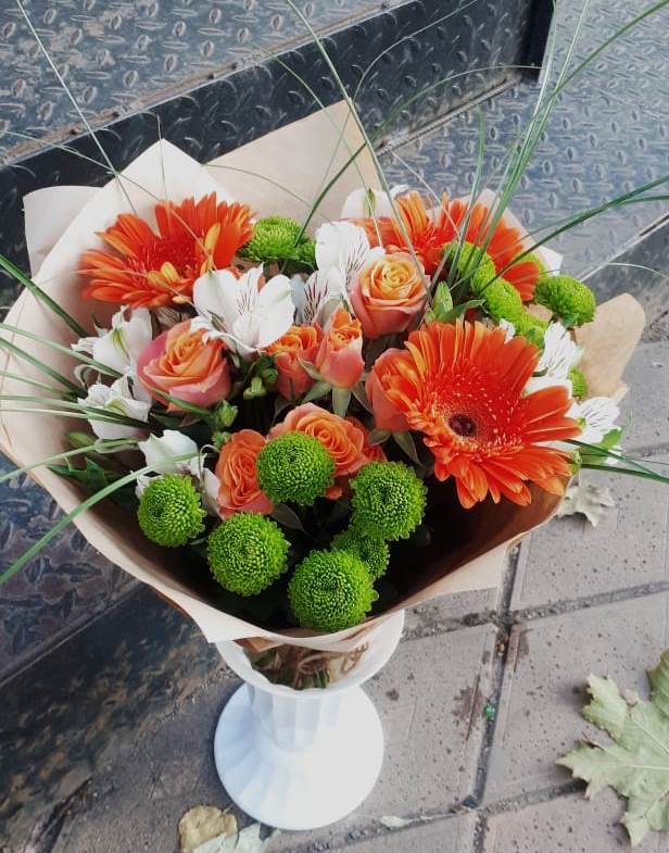 Букет цветов из: Герберы, Хризантемы, Альстромерии и Розы в Устюжне