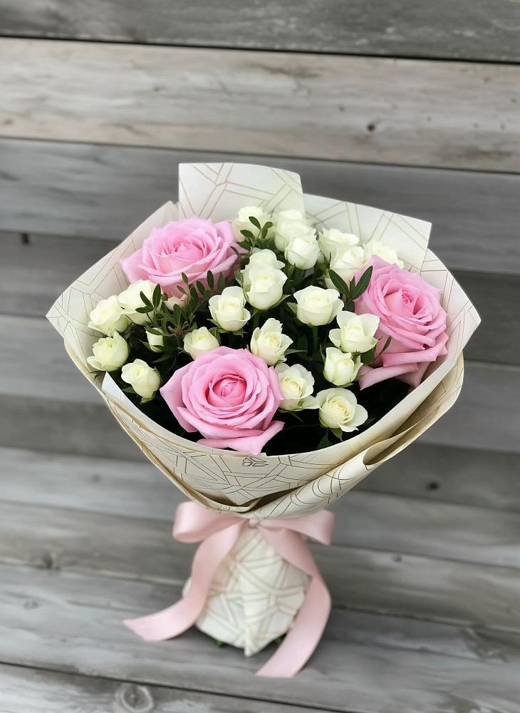 Букет цветов из: Розы в Устюжне