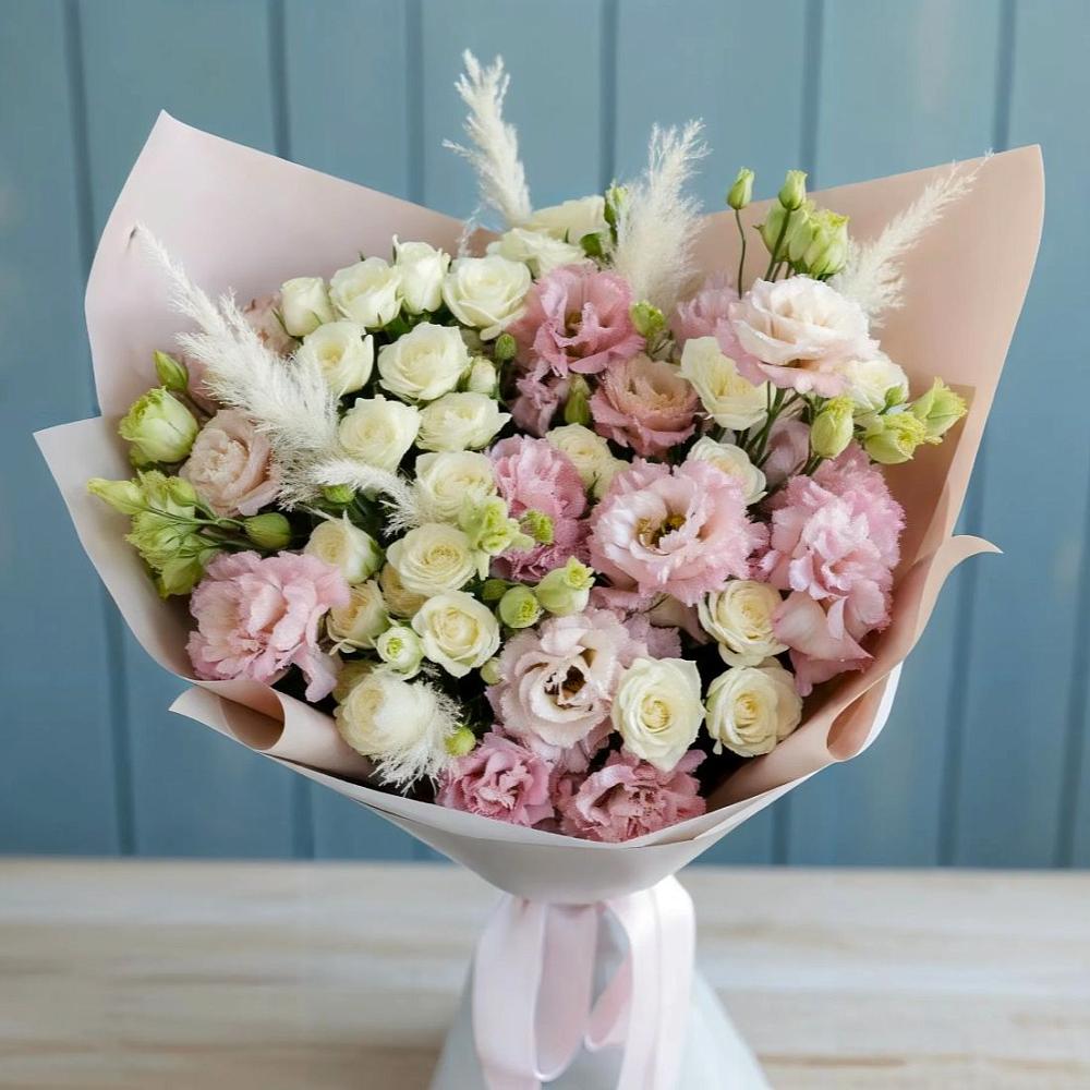 Букет цветов из: Альстромерии и Розы в Устюжне