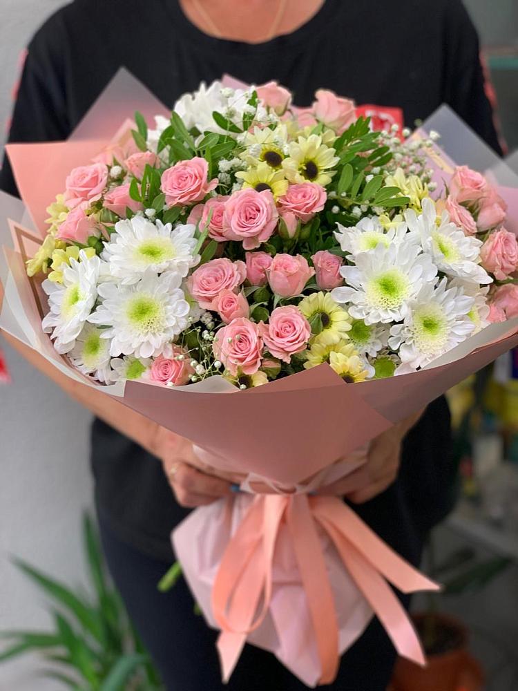 Букет цветов из: Розы и Хризантемы в Устюжне