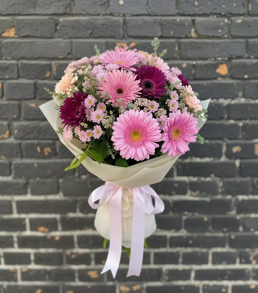 Букет цветов из: Герберы и Хризантемы в Устюжне