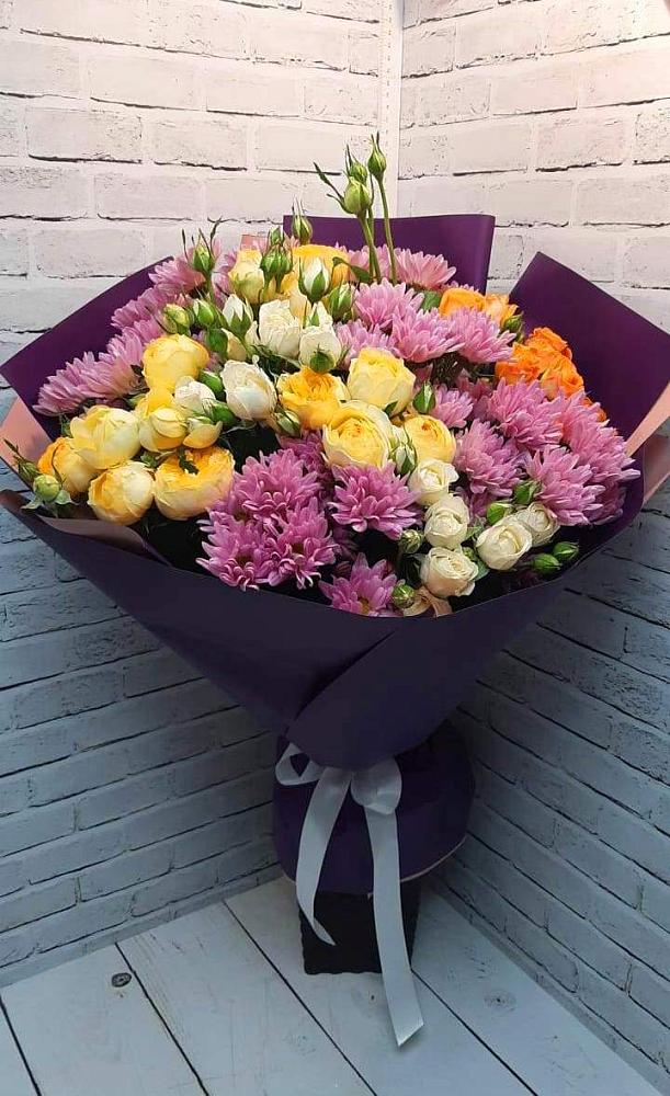Букет цветов из: Хризантемы и Розы в Устюжне