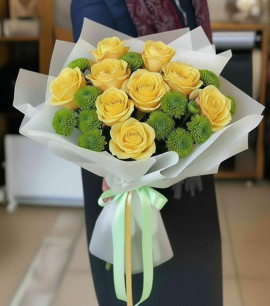 Букет цветов из: Хризантемы и Розы в Устюжне