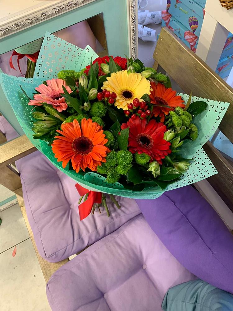 Букет цветов из: Герберы, Хризантемы и Альстромерии в Устюжне