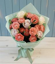 Букет цветов из:  Розы в Устюжне