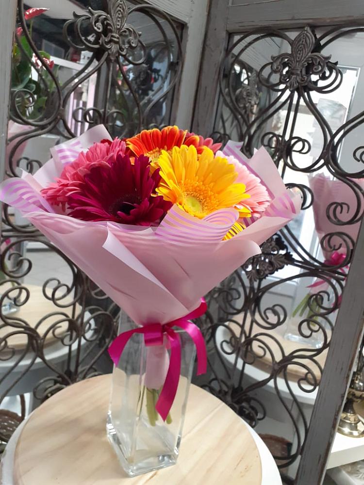 Букет цветов из: Герберы в Устюжне