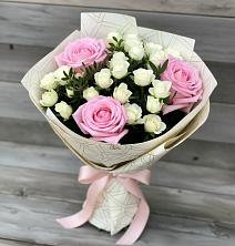 Букет цветов из:  Розы в Устюжне
