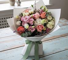 Букет цветов из:  Розы, Лизиантусы и Гвоздики #REPLACE_PRED# Устюжне