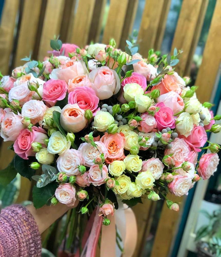 Букет цветов из: Розы в Устюжне