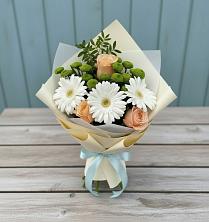 Букет цветов из:  Герберы, Розы и Хризантемы в Устюжне