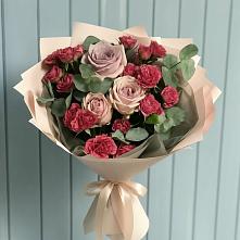 Букет цветов из:  Гвоздики и Розы в Устюжне