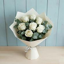 Букет Белые розы в Эвкалипте в Устюжне