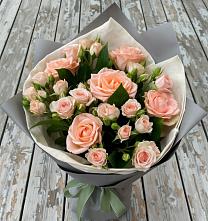 Букет цветов из:  Розы в Устюжне