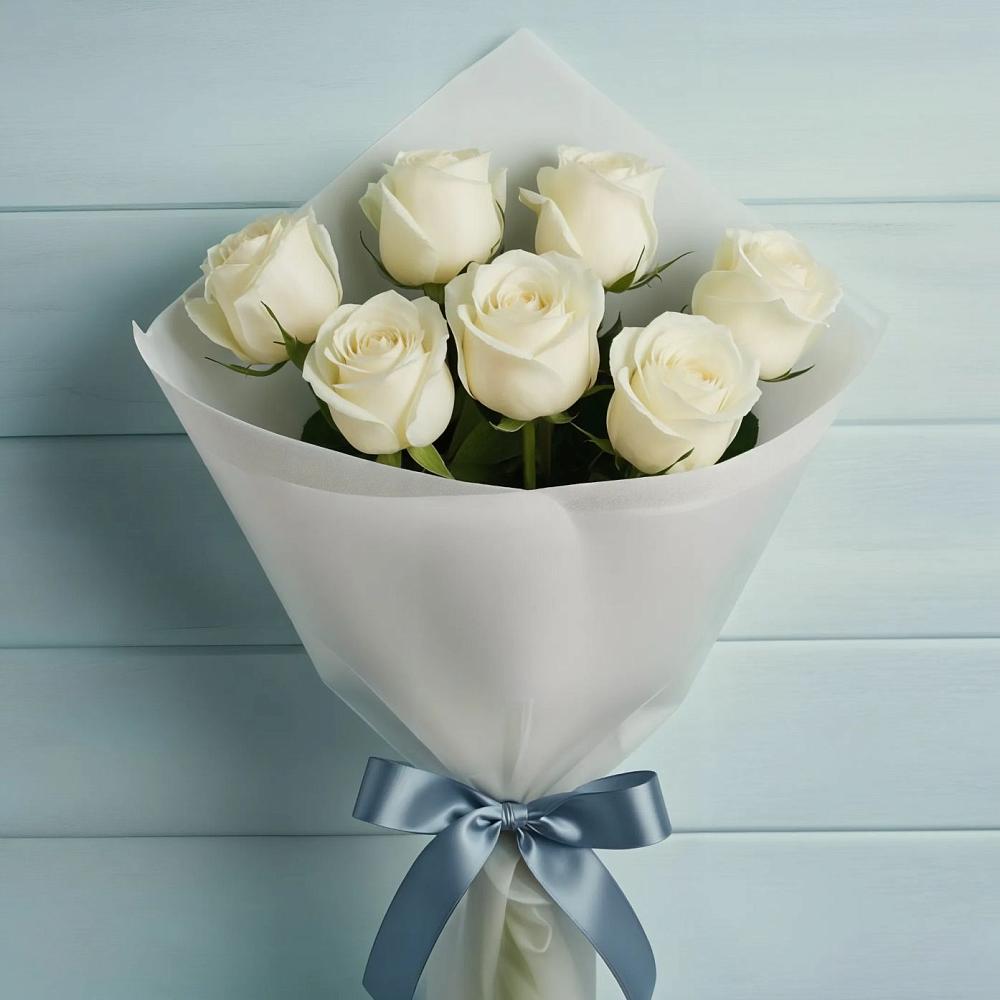 Букет 7 Белых роз Эдлесс Лав в Устюжне